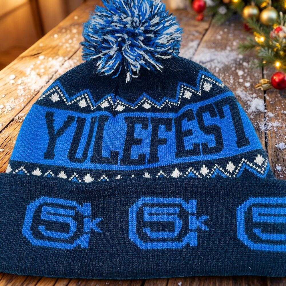 Cambridge 5K Yulefest Beanie Hat Blue Pom Winter Race Knit Men Women One Size
